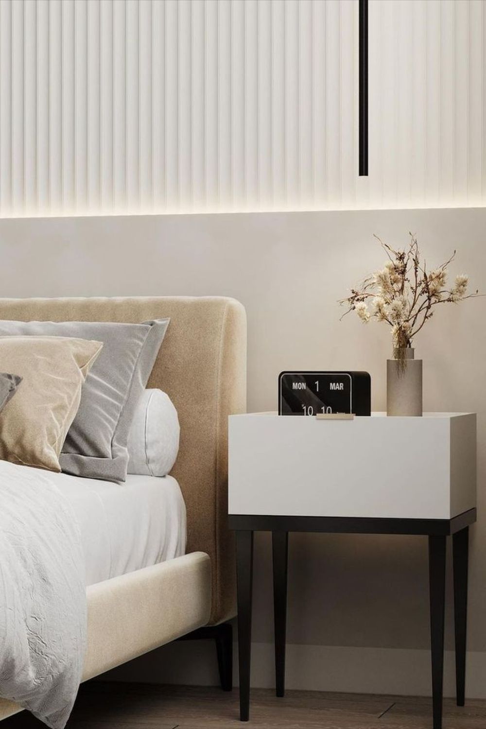 cтеновые панели оформление стены спальни изголовья кровати и прикроватного столика