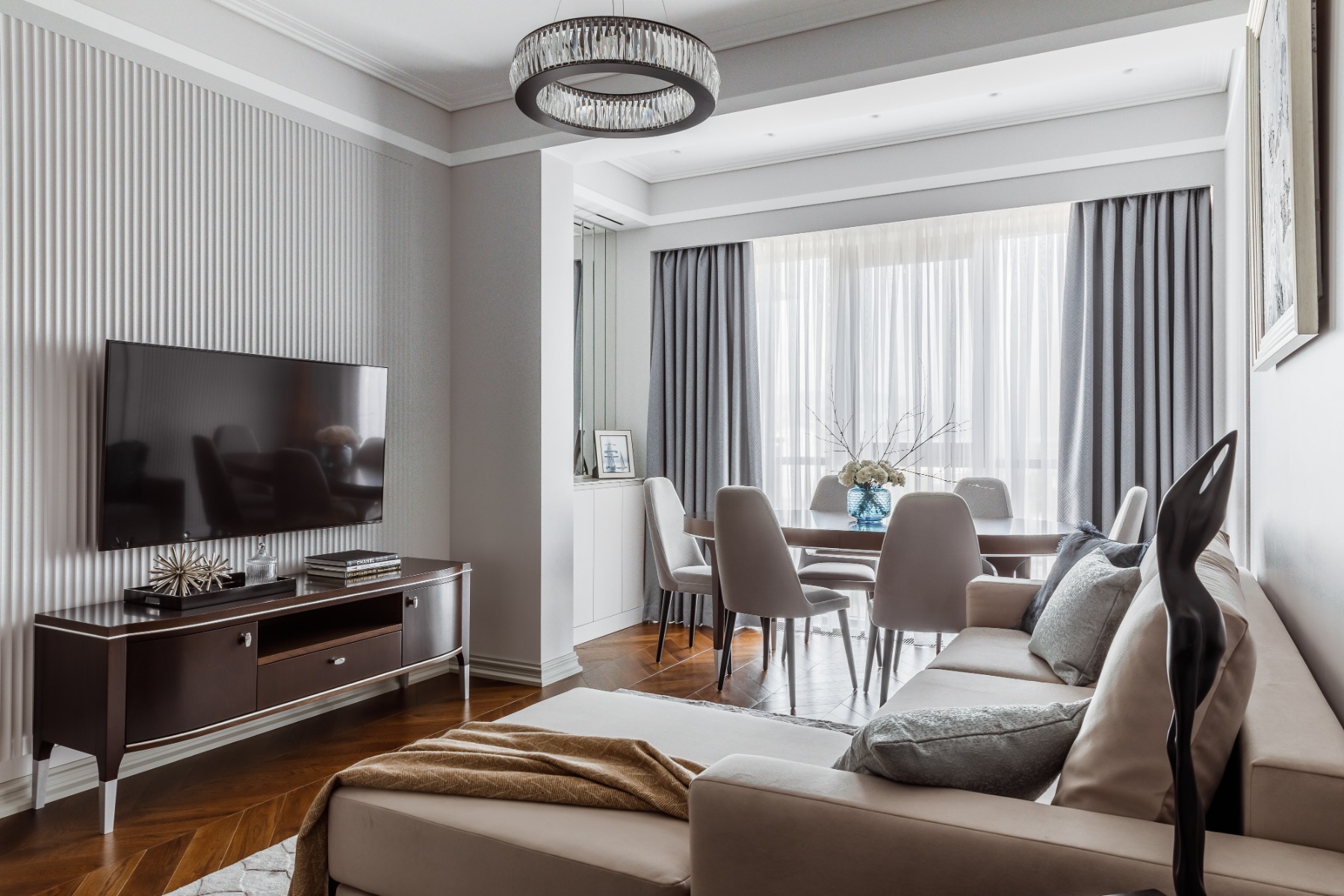 Зонирование пространств с мультиназначением: дизайн с панелями Orac Зонирование пространств с мультиназначением: дизайн с панелями Orac