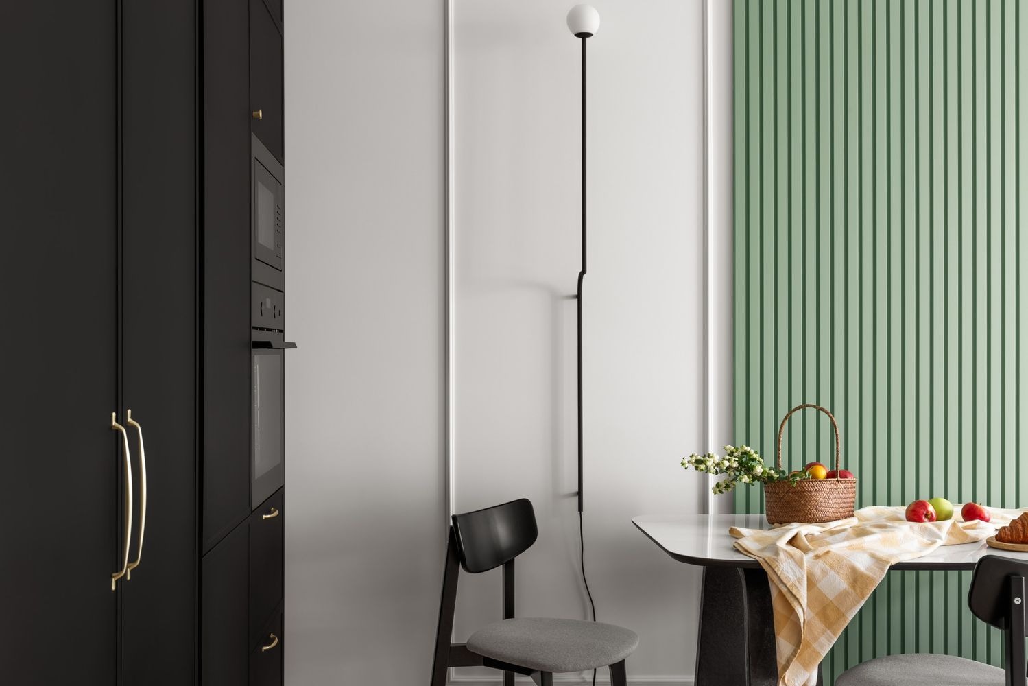 фото кухонь с лепниной Orac