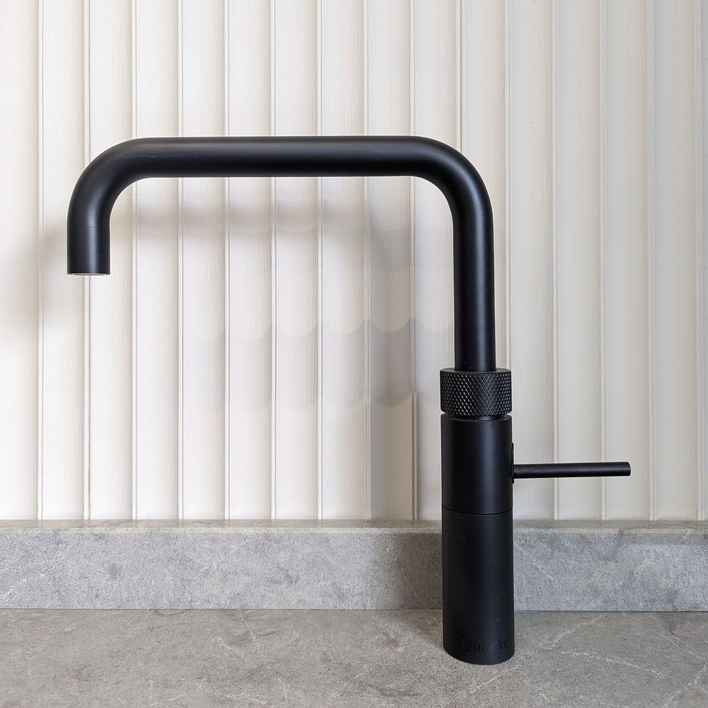 фото кухонь с лепниной Orac