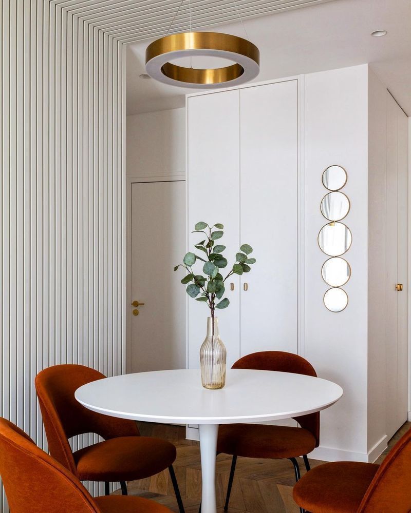 фото кухонь с лепниной Orac