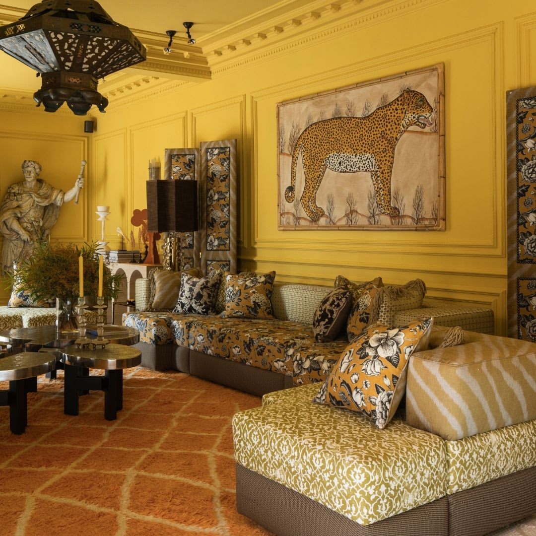 фото европейских интерьеров с лепниной Orac