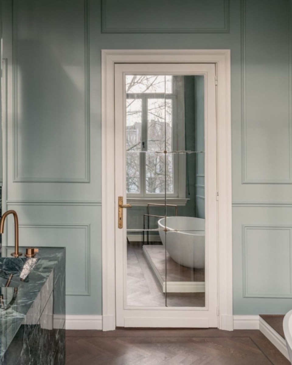 фото европейских интерьеров с лепниной Orac