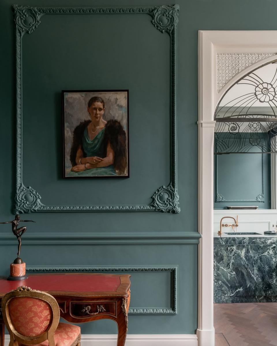 фото европейских интерьеров с лепниной Orac