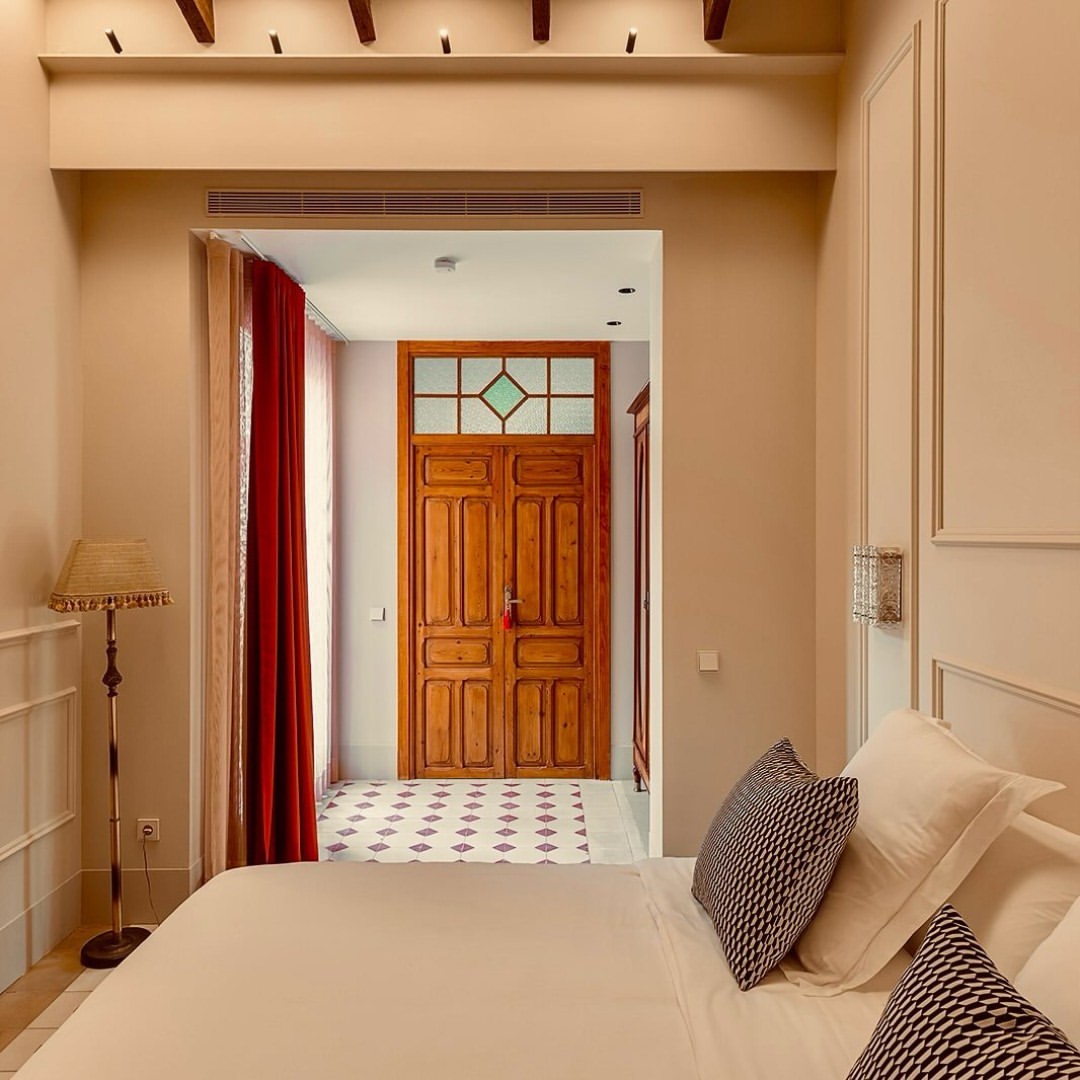 фото европейских интерьеров с лепниной Orac