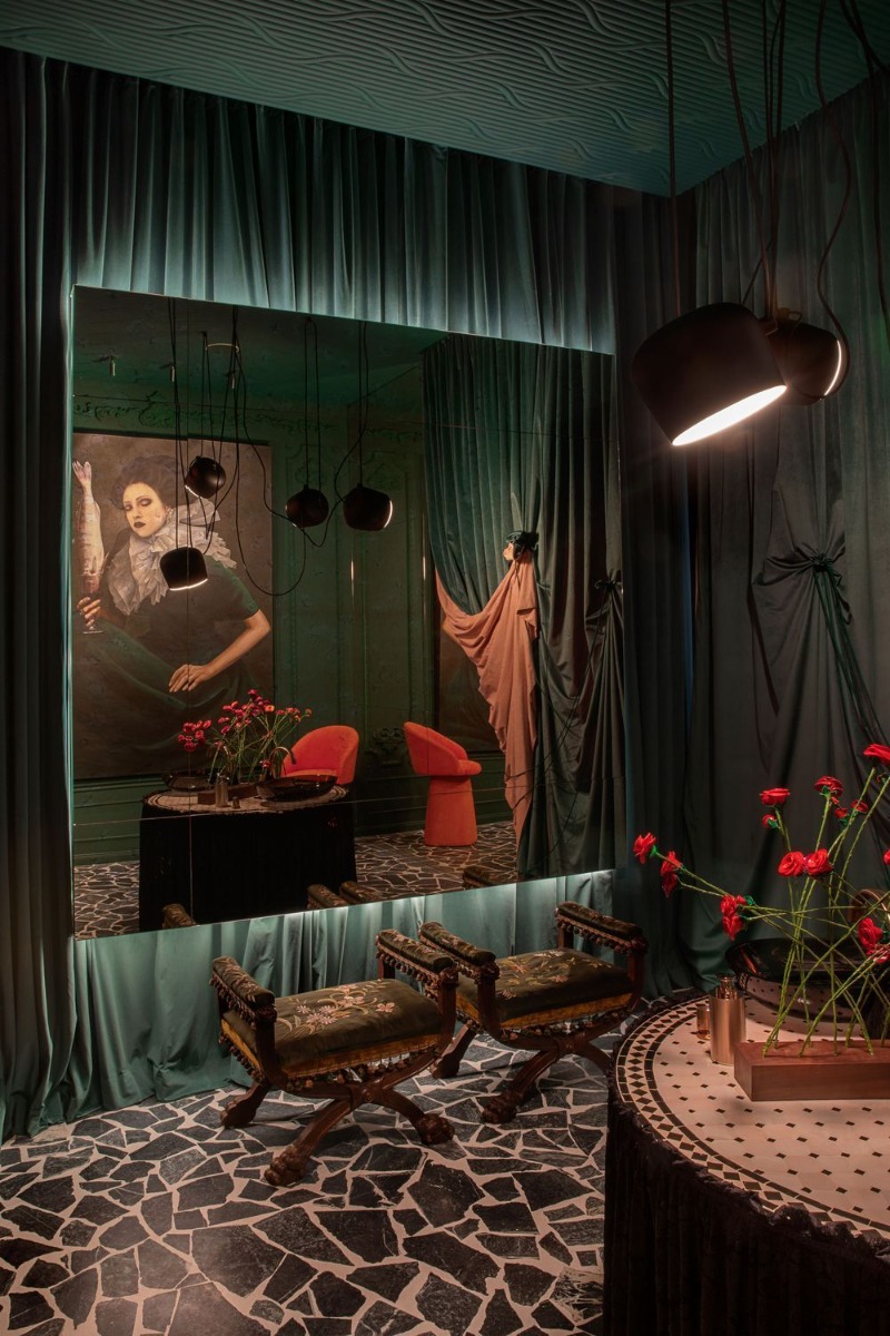 фото европейских интерьеров с лепниной Orac