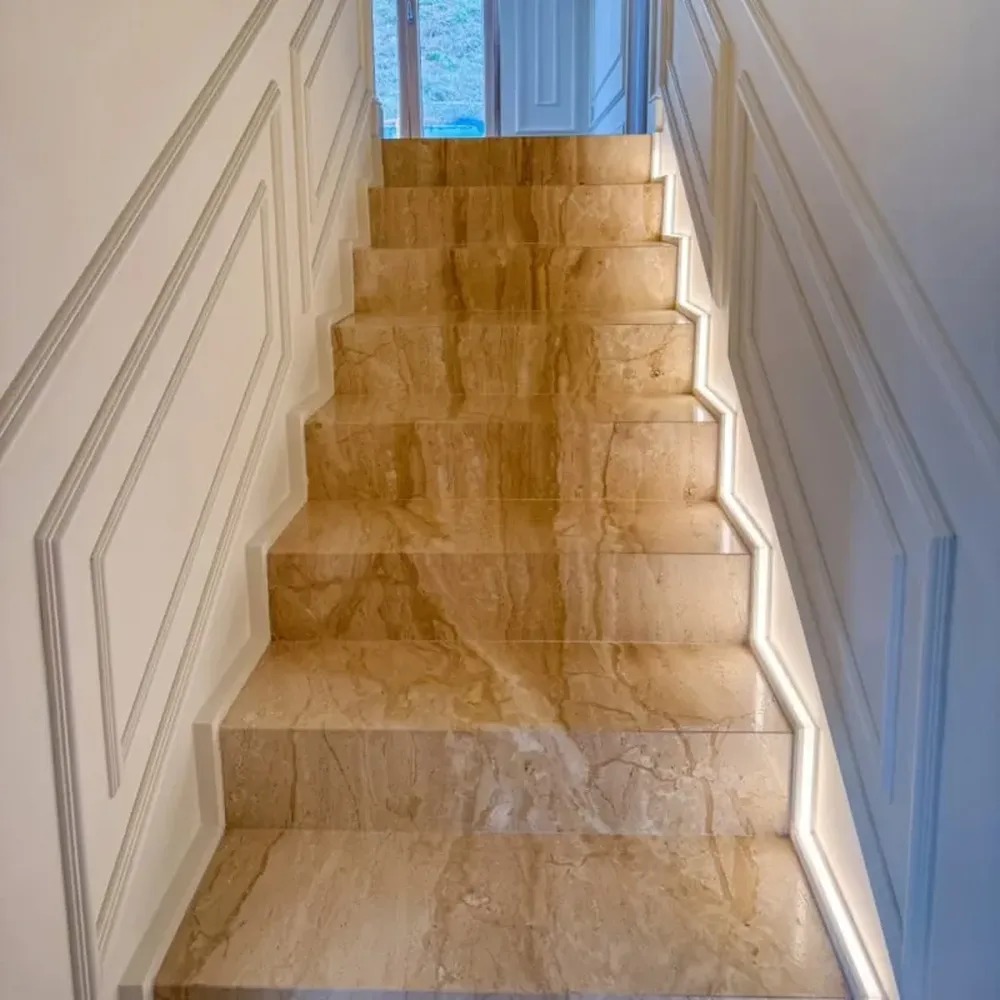 молдинги Orac для оформления стен