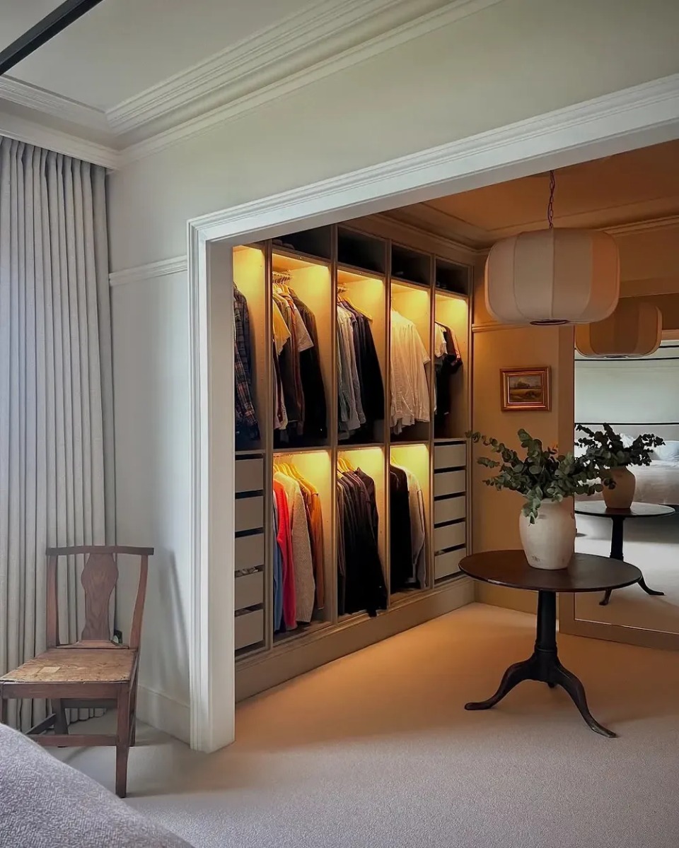 молдинги Orac для оформления стен